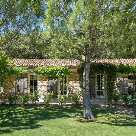 Bed & Breakfast Domaine Les Roullets Oppede