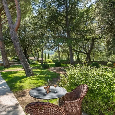 Bed & Breakfast Domaine Les Roullets
