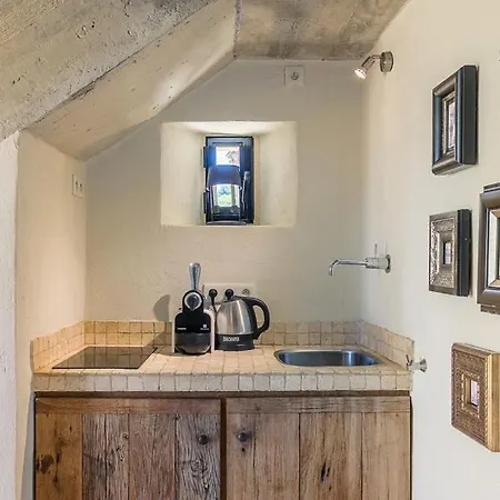 Domaine Les Roullets Bed & Breakfast Oppede