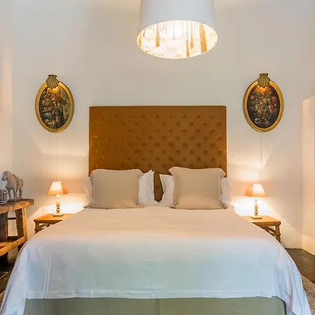 Domaine Les Roullets Bed & Breakfast Oppede