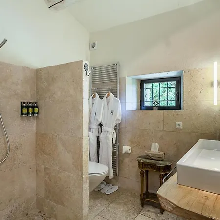 Bed & Breakfast Domaine Les Roullets
