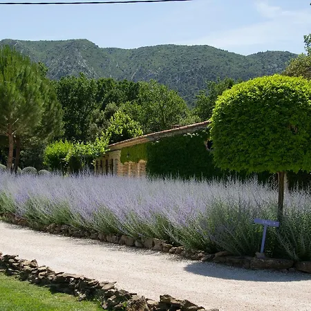 Bed & Breakfast Domaine Les Roullets 3*